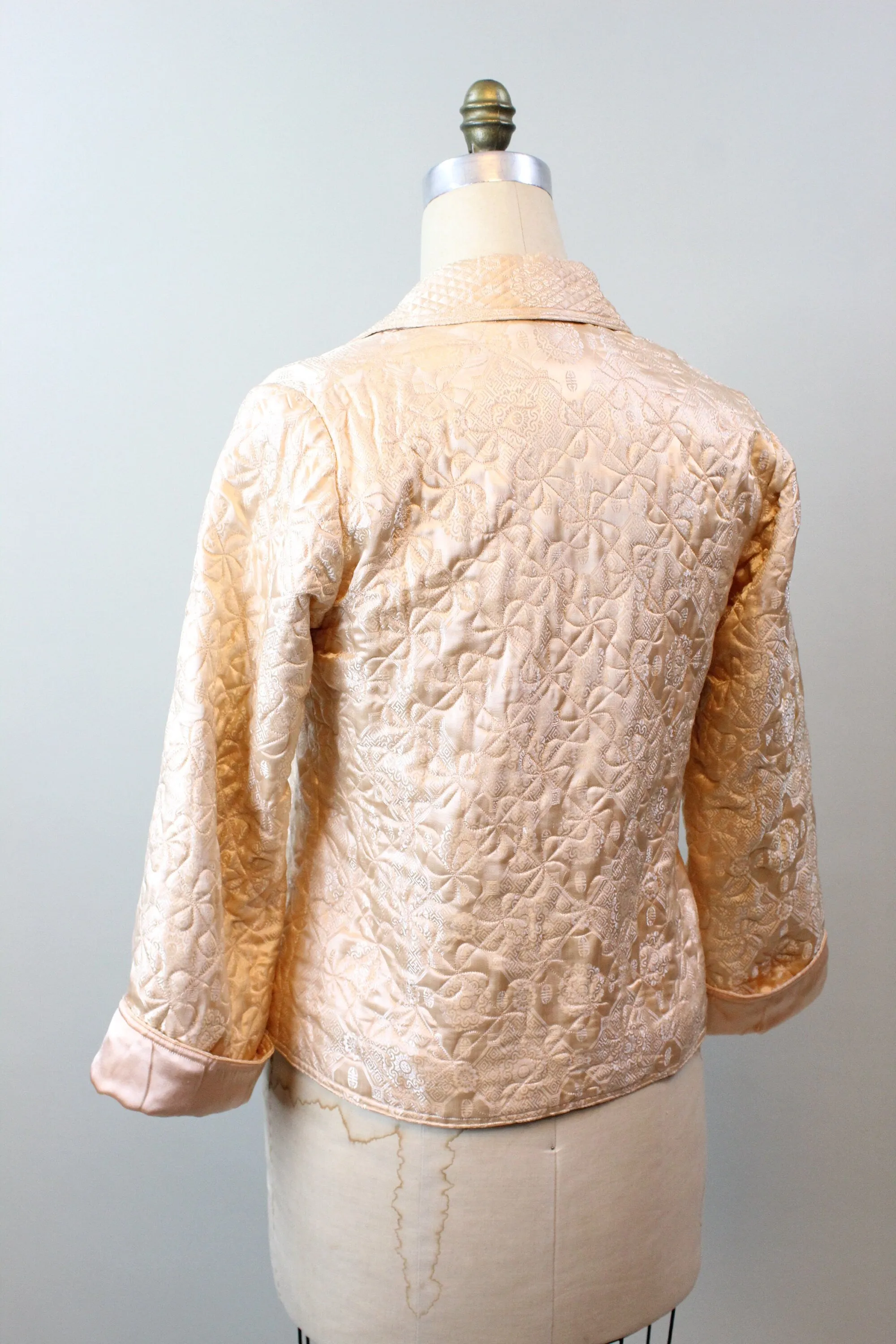 1940s ASIAN QUILTED bed jacket lingerie medium | new winter