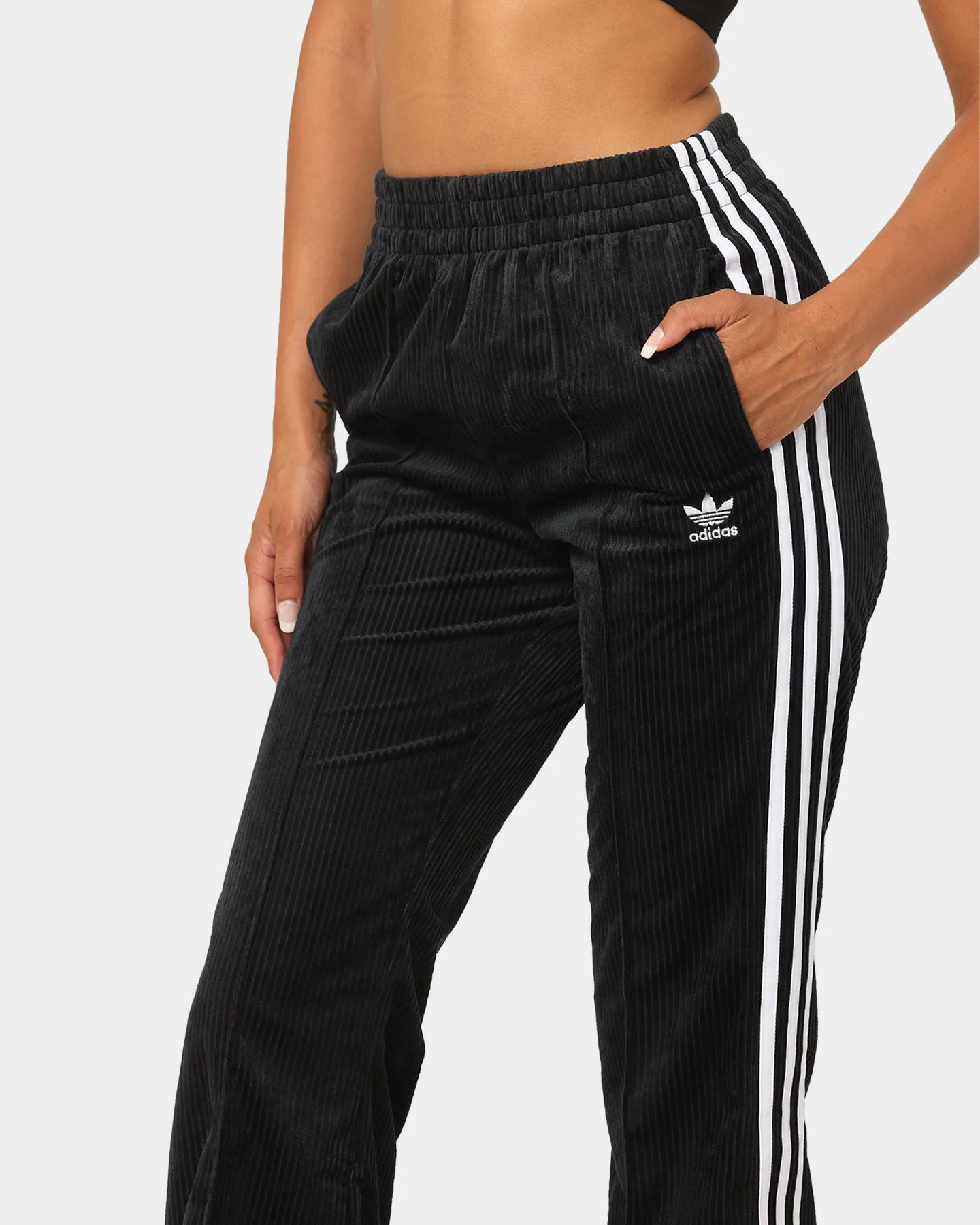 Adidas Women's Adicolour Classics Chunky Velour Pants Black