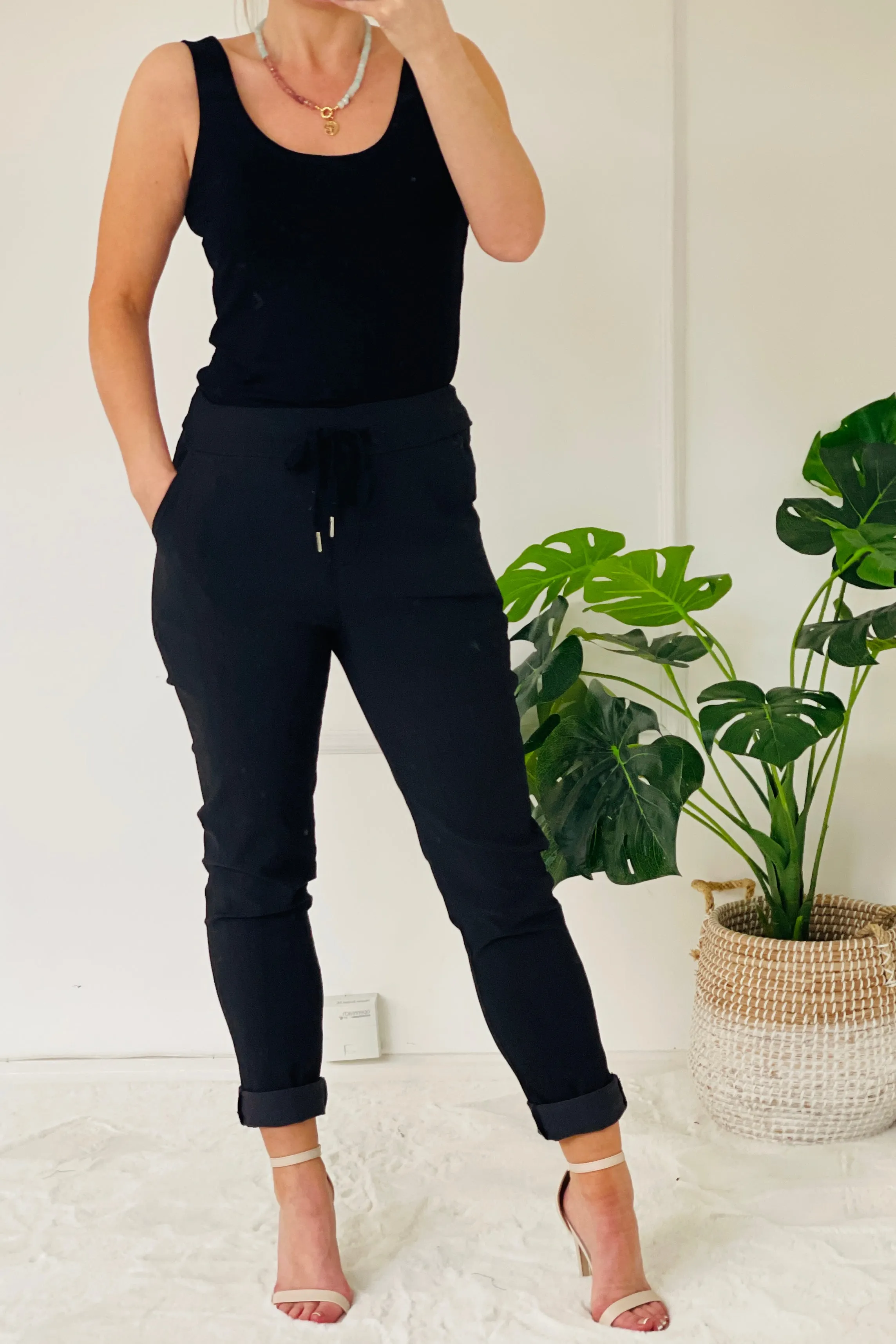 Anna Plain Magic Joggers | Black