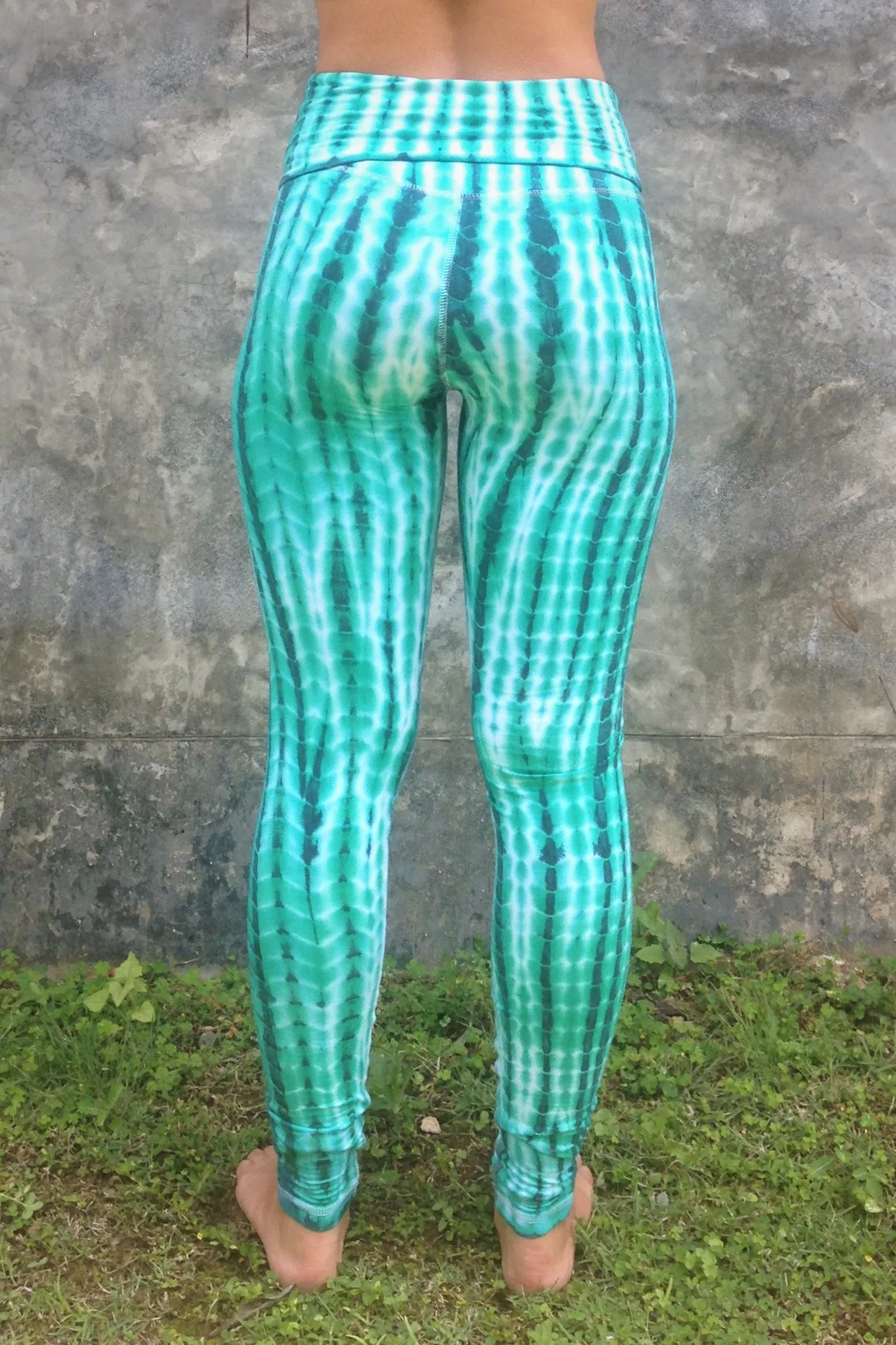 Aqua Tie Dye Yoga Pants