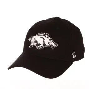 Arkansas Razorbacks Zephyr "ZH Black" Structured Stretch Fit Fitted Hat Cap