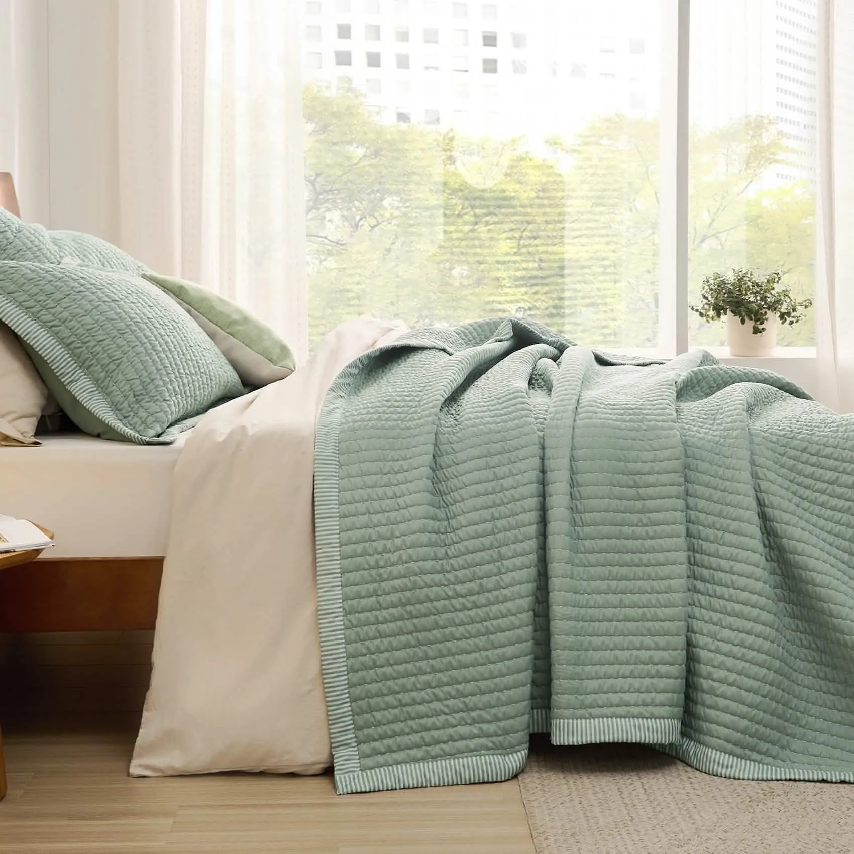 Corduroy Pattern Quilt Set