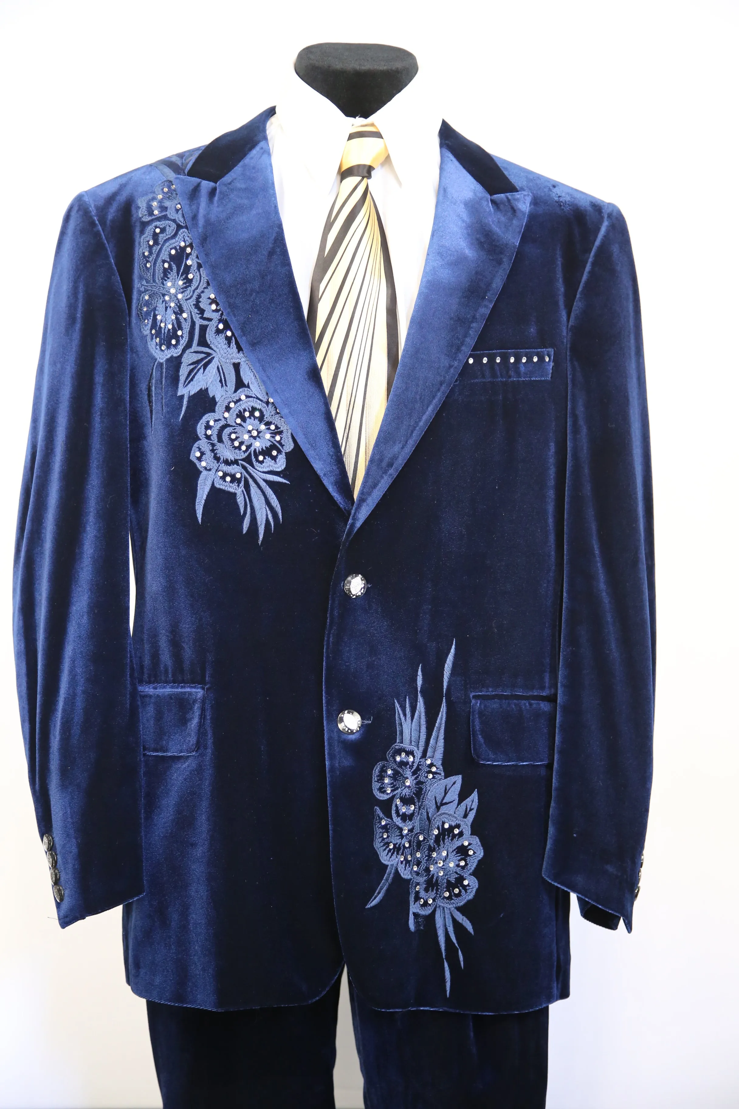 Floral Embroidered Velvet  2pc  Zoot Suit Set