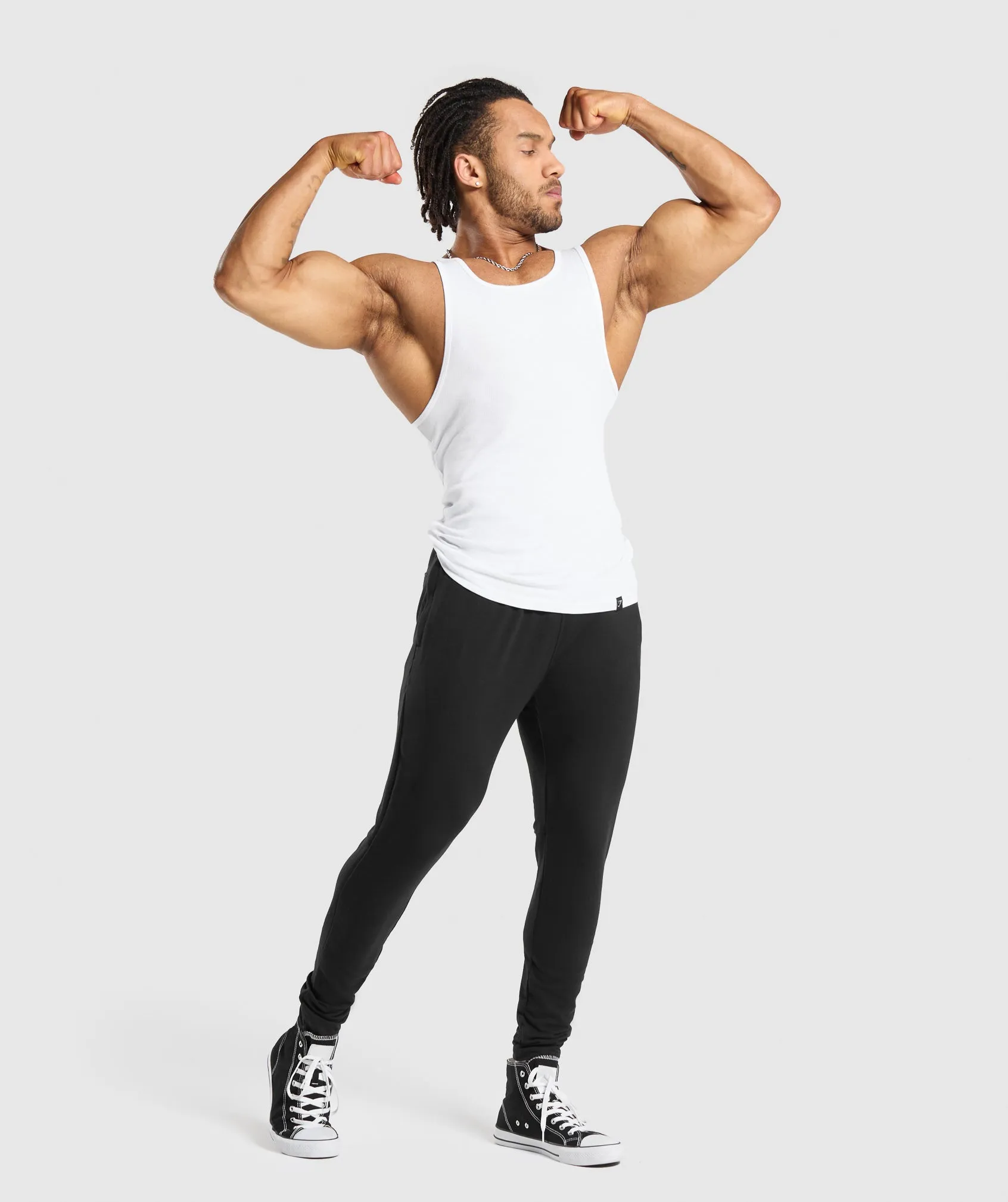 Gymshark Essential Muscle Joggers - Black