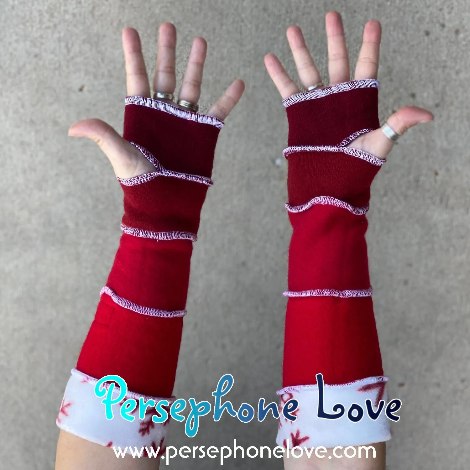 Katwise inspired needle-felted red white snowflake 100% cashmere/fleece upcycled sweater arm warmers -1428