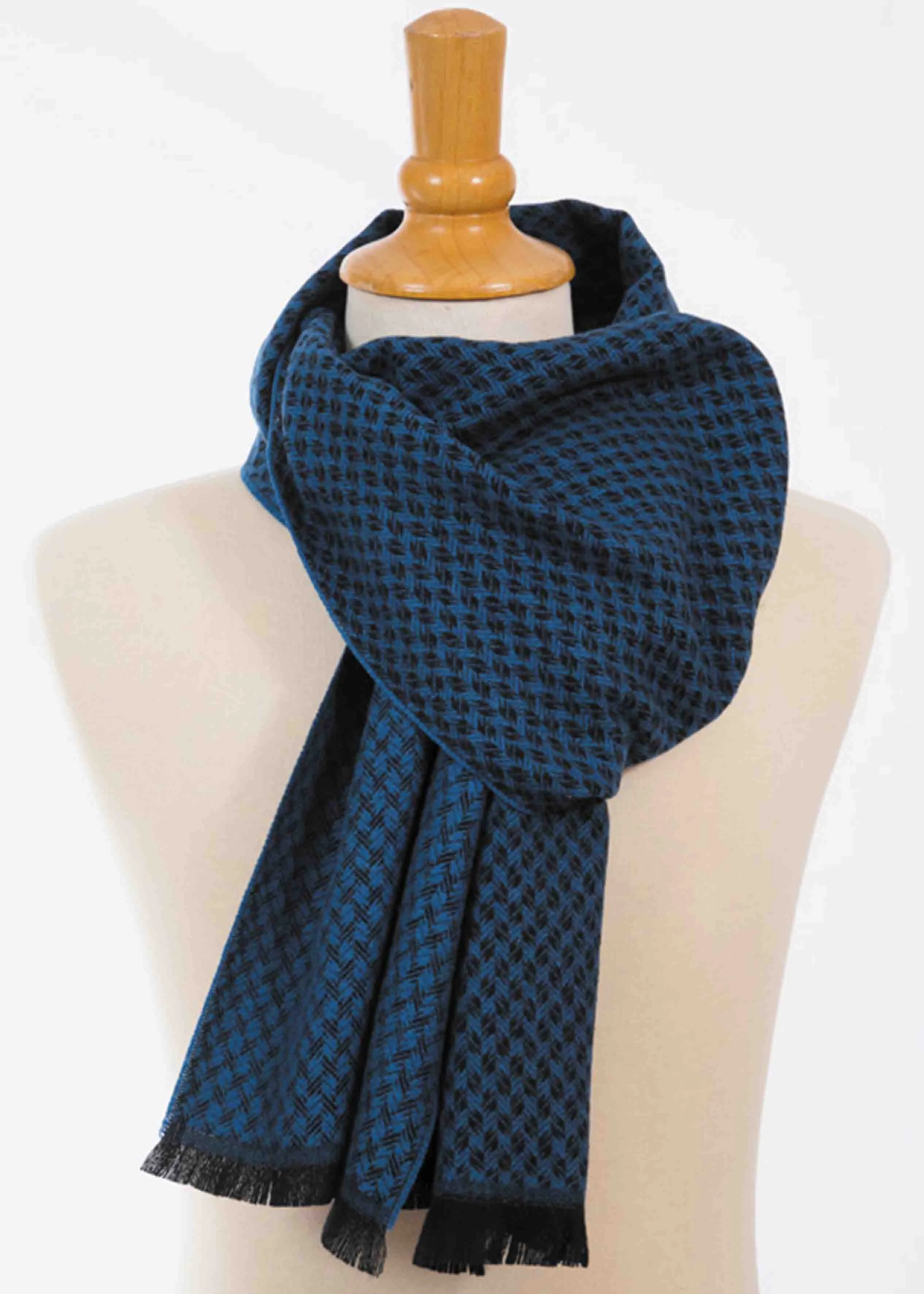 Lynn Luxury Scarf