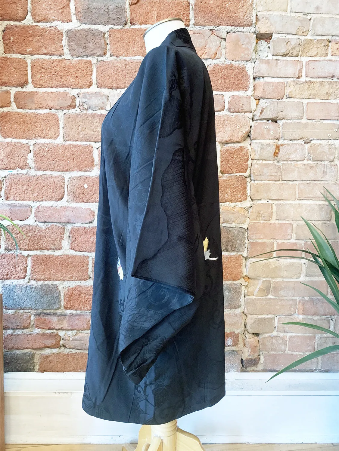 New Arrival ! Vintage Haori/Kimono Black Leaves 1970s