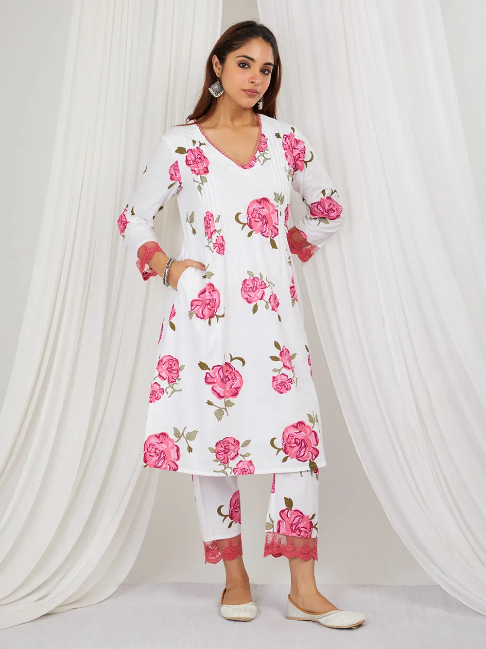 Old rose pink handprinted Kurta set with lace detailing and kota doria dupatta. Set of 3