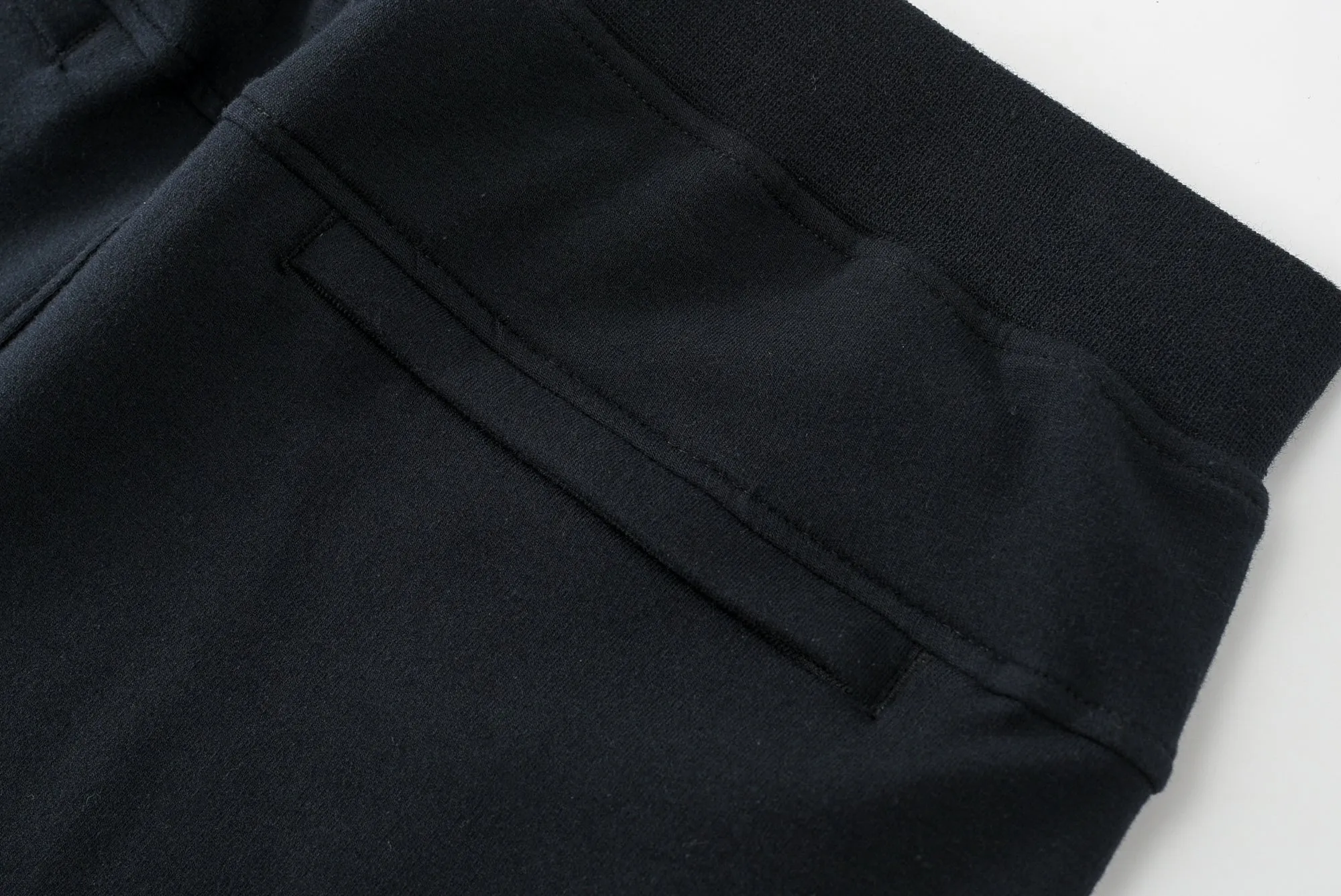 Peak Sweat Black Jogger