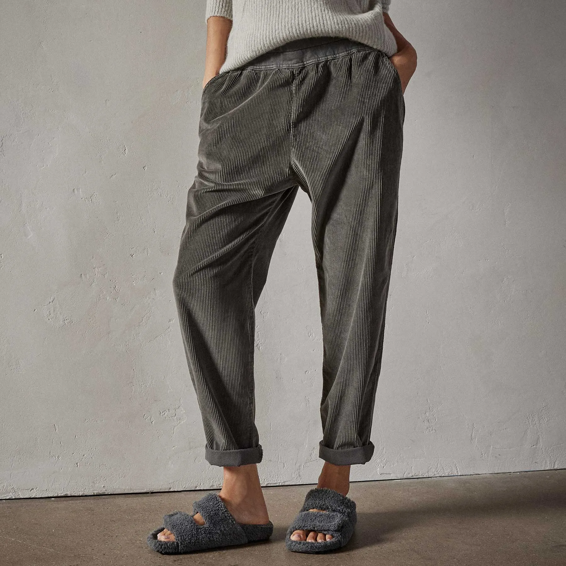 Relaxed Fit Corduroy Pant - Fin Pigment