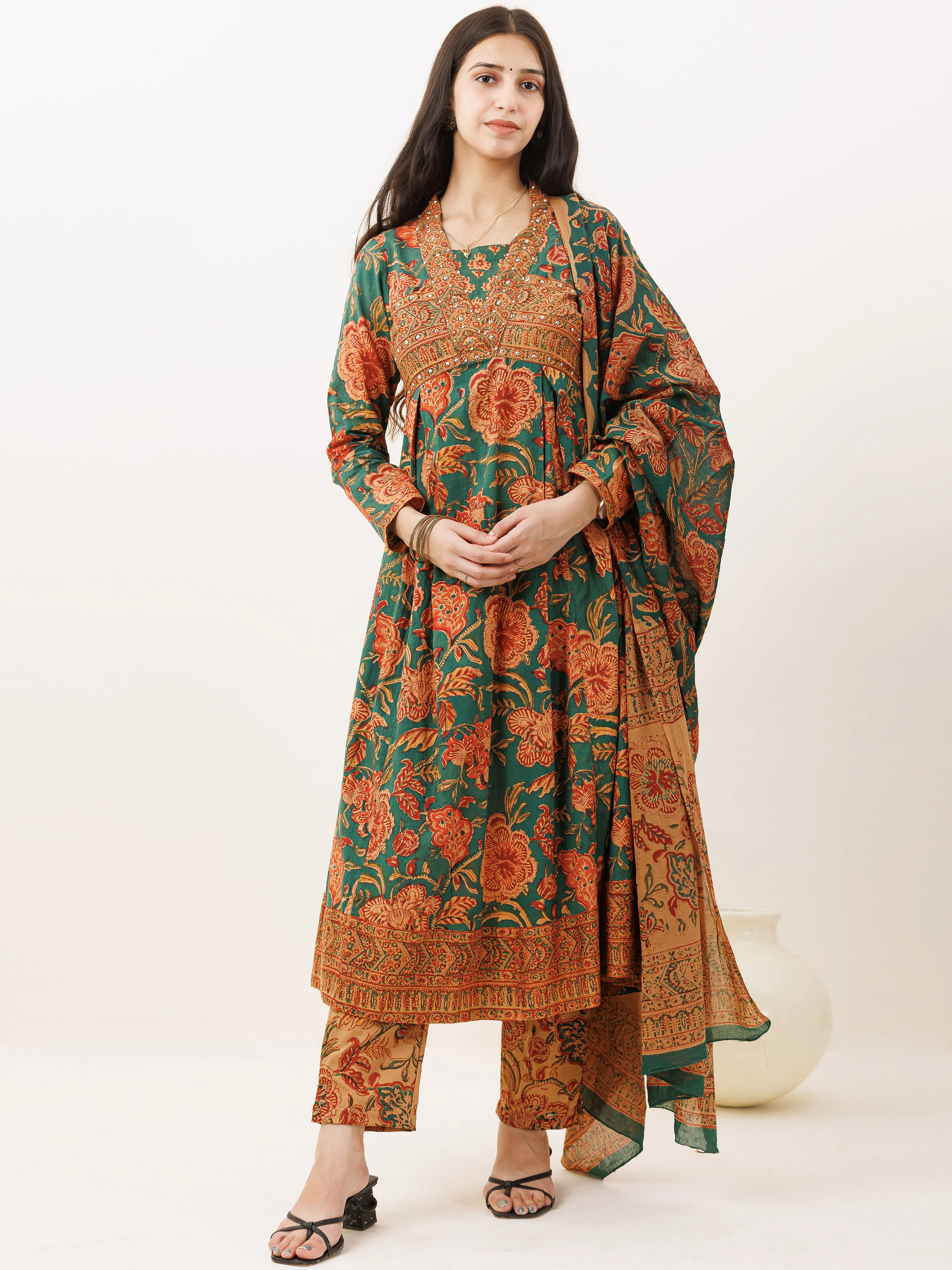 Rozana Tamanna Set Of Flared Kurta Pants Dupatta