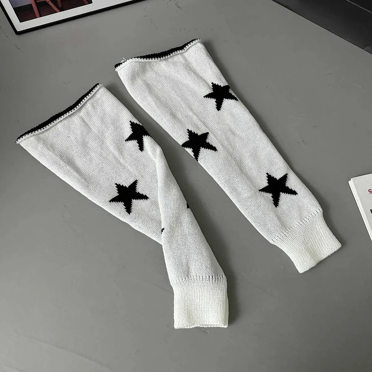 Sohiwoo Stars Pattern Knitted Leg Warmers Gothic Loose Fit Leg Cover Sock Cover Y2K Girls Fall Winter Casual Leg Protector Stocking 2Pcs