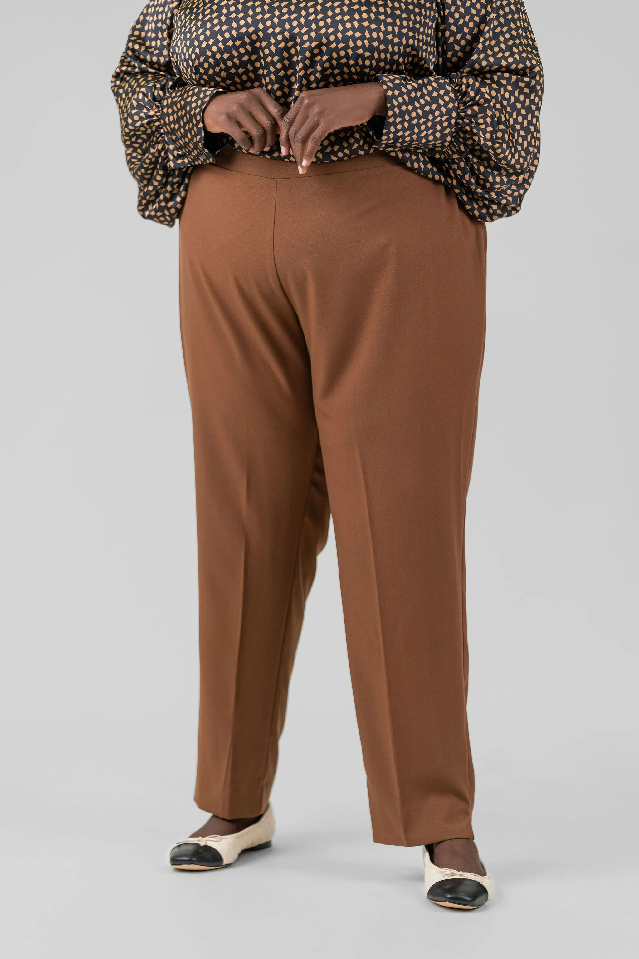 STRAIGHT LEG TROUSER